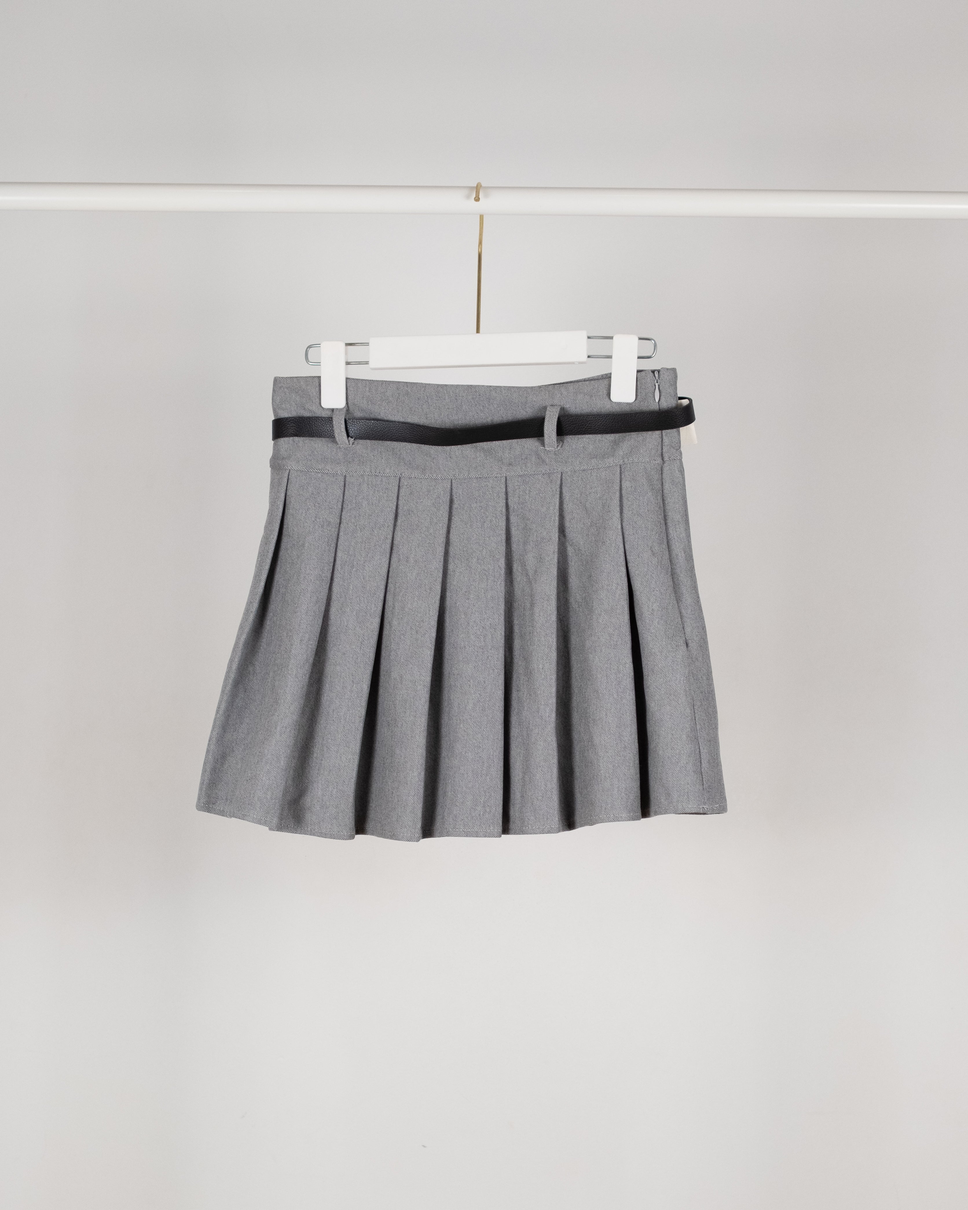 Saia Pregas com cinto