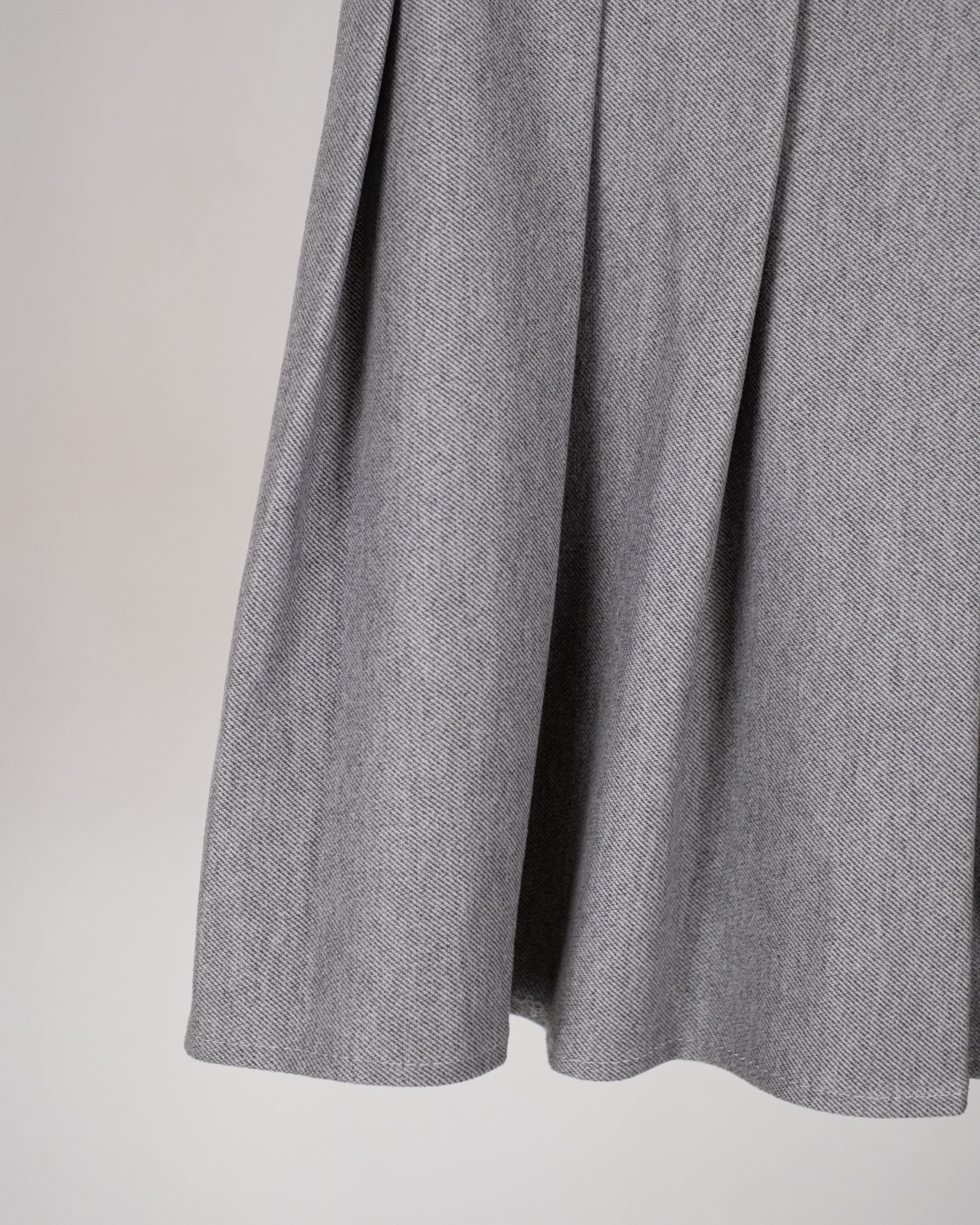 Saia Pregas com cinto